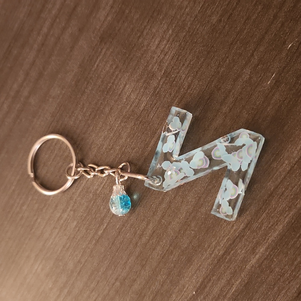 "Z" Resin Keychain ✨️ - Picture 3 of 3